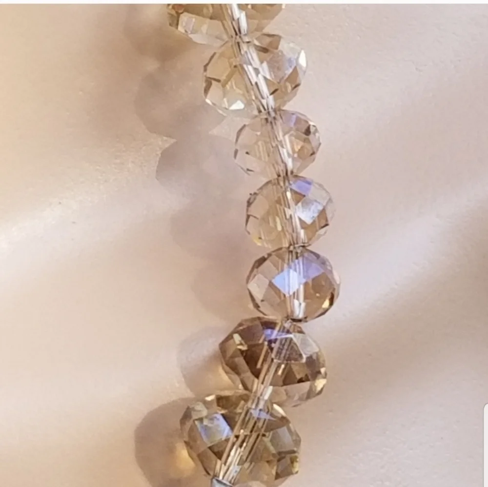 VINTAGE CHAMPAGNE COLORED GLASS CRYSTAL NECKLACE - Picture 2 of 4